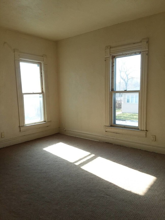 Foto del edificio - 405 W Sycamore St