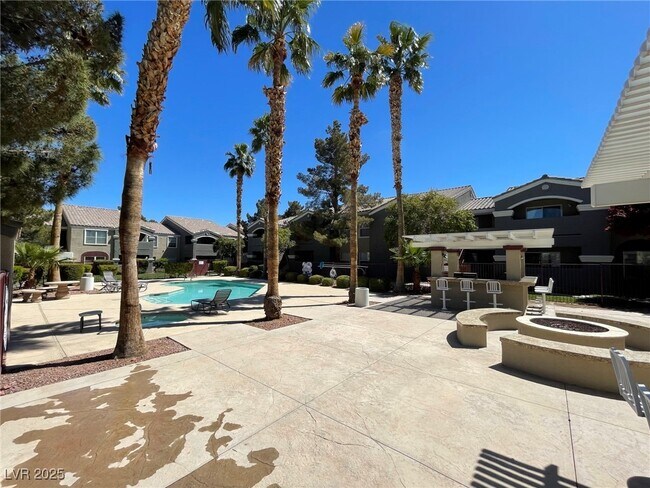 Foto del edificio - 5055 W Hacienda Ave