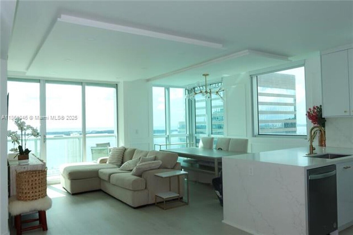 Foto principal - 500 Brickell Ave