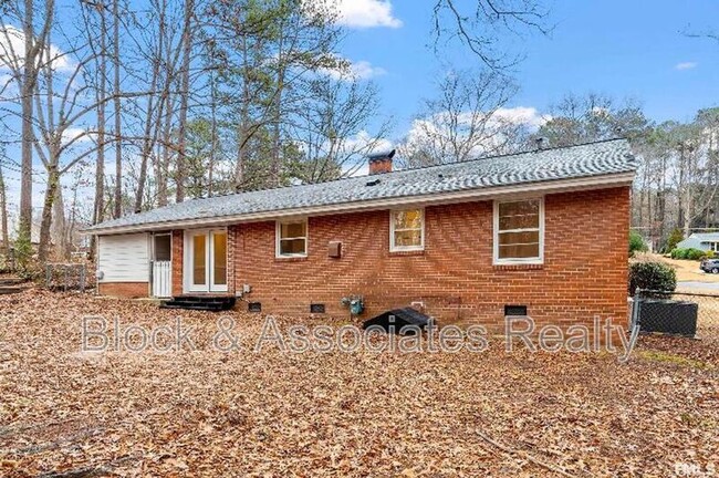 Building Photo - 622 Griffis St
