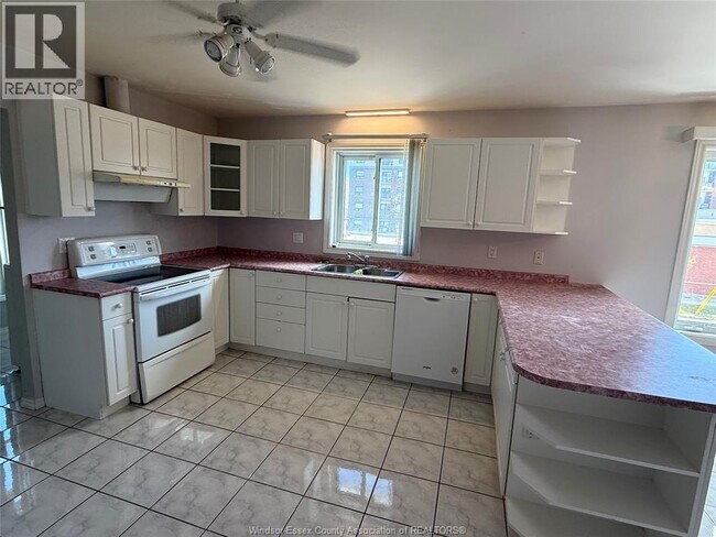 Photo du bâtiment - 11828 Tecumseh Rd E