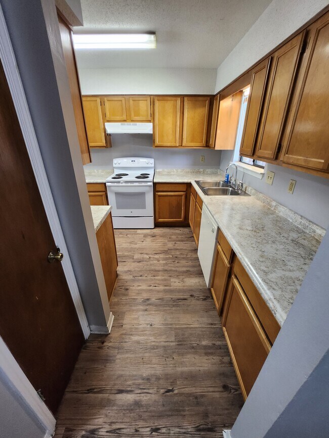 Foto del edificio - 1327 Green Acres Blvd