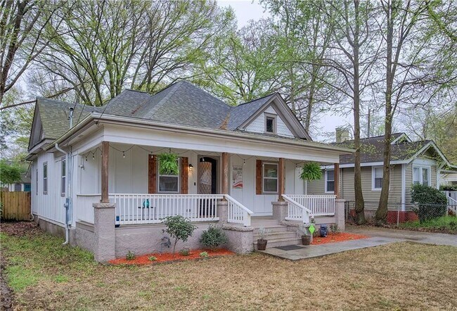 Building Photo - 1130 Larosa Terrace SW