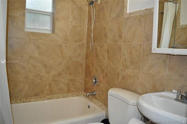 Foto del edificio - 2608 SW 11th St