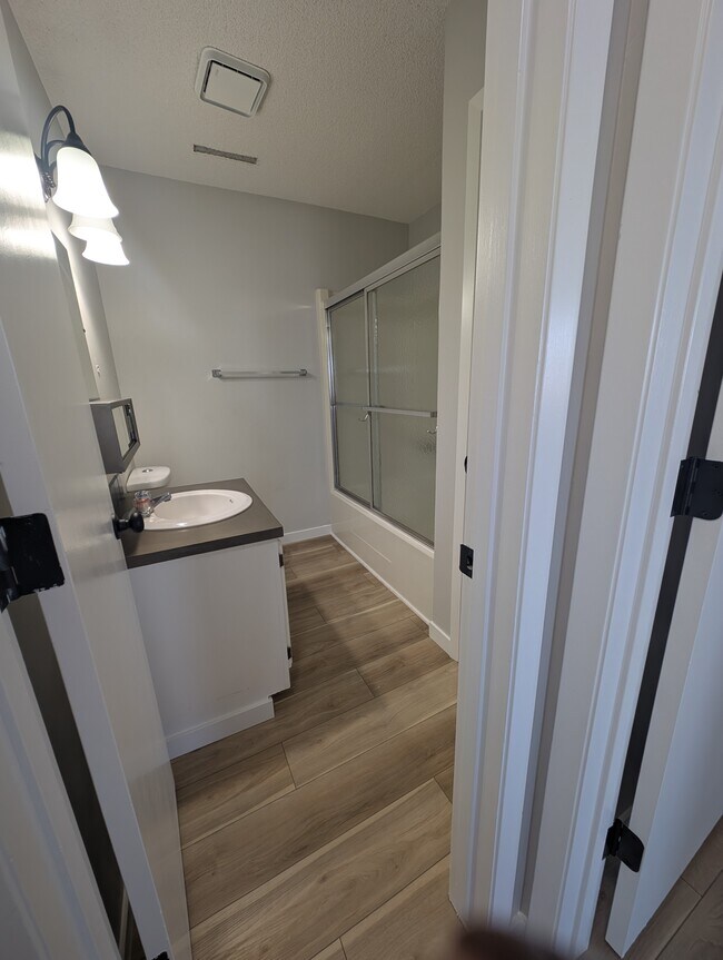 Building Photo - 2121 Greene St