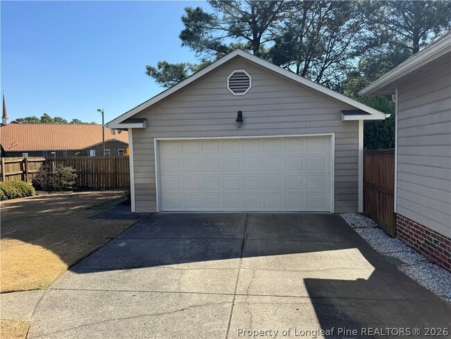 Building Photo - 1813 Stetson Ln