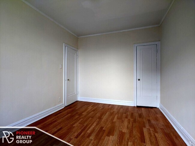 Building Photo - 4829 N Damen Ave