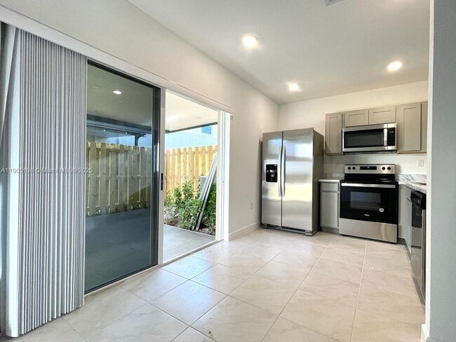 Foto del edificio - 441 NE 5th Terrace