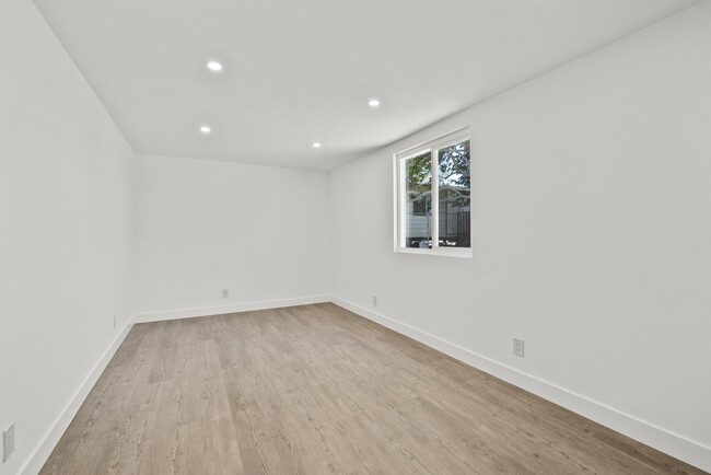 Foto del edificio - 35114 82nd St E