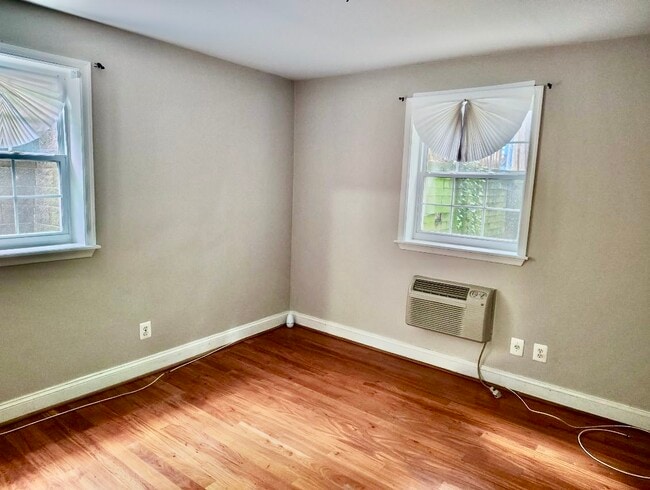 Building Photo - 19 Post Office Ave