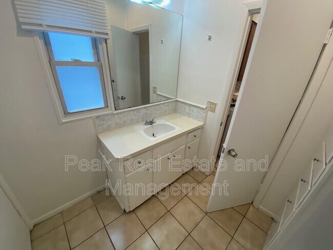 Foto del edificio - 855 Alexander St SE