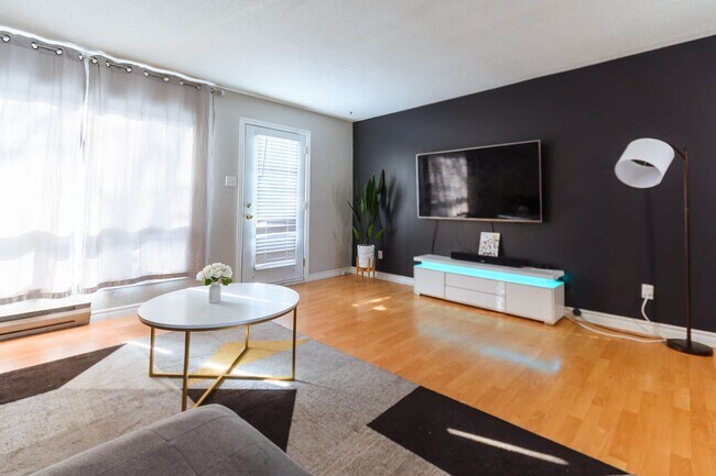 Building Photo - FOR RENT : 74 -1775 Culver Modern 3 Bedroo...