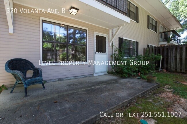 Building Photo - Condominium in Fairhope