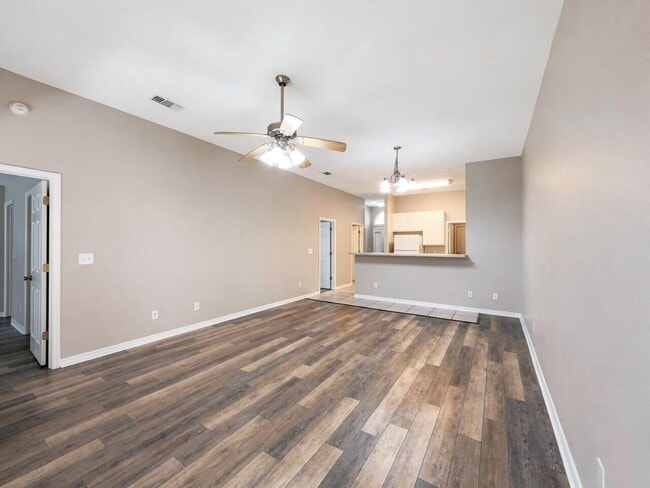 Building Photo - 697 Ferguson Dr