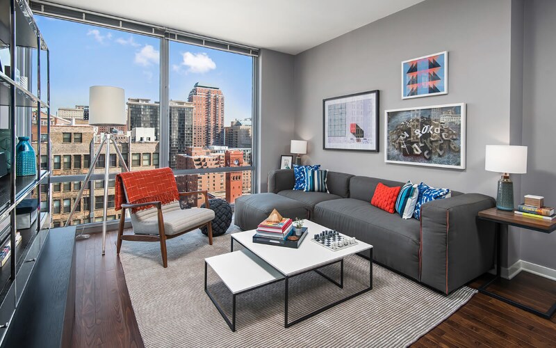 Foto principal - 731 S Clark St