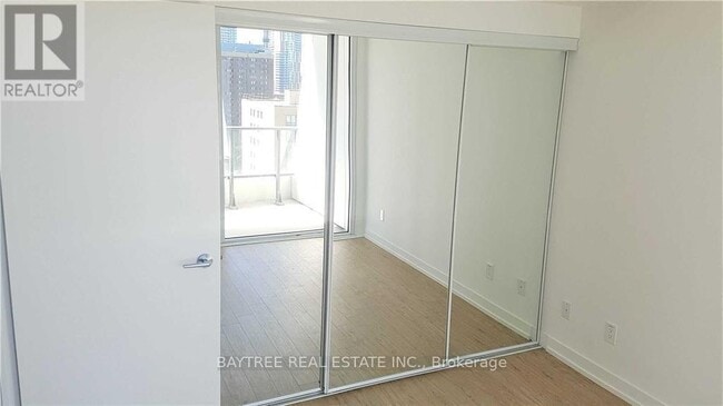 Building Photo - 85 Wood St