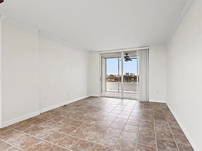 Building Photo - 2333 Feather Sound Dr