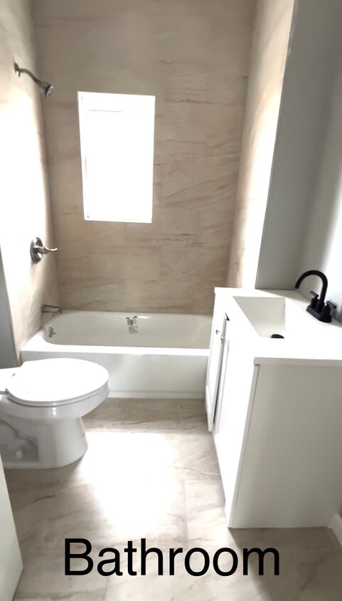 Foto principal - 342 Morrissee Ave