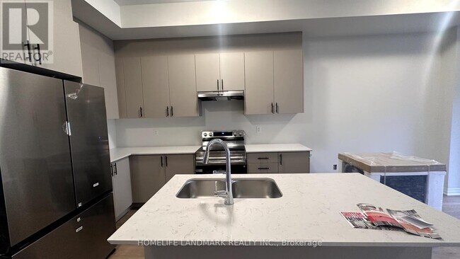 Building Photo - 50 Millman Ln