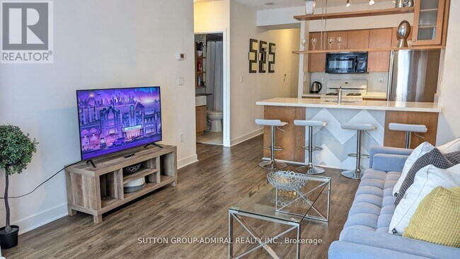 Photo du bâtiment - 10 Navy Wharf Ct