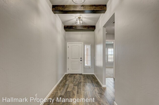 Building Photo - 3 br, 2 bath House - 494 Hackberry Ln.
