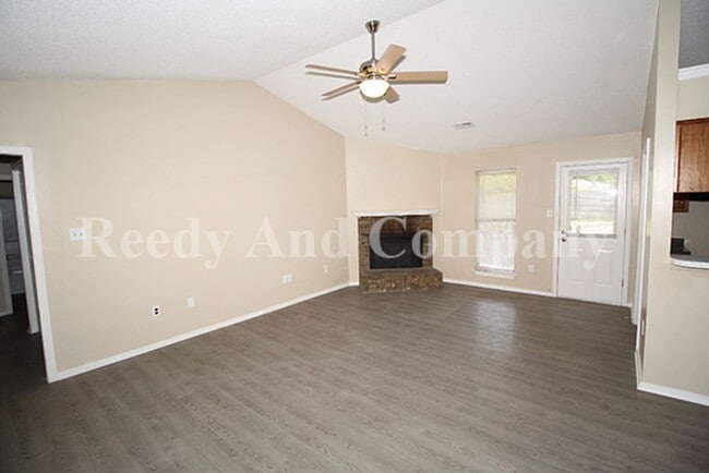 Foto del edificio - 4178 Brighton Dr