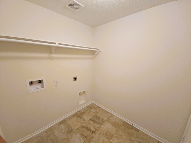 Building Photo - 16626 Cliff Vale Ct