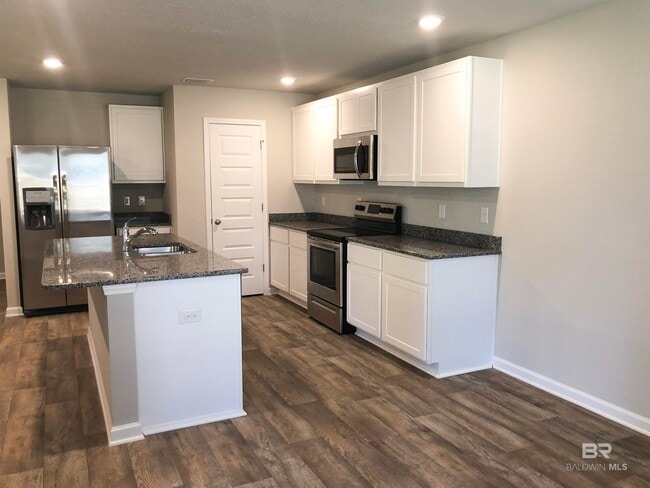 Foto del edificio - 723 Amador Avenue