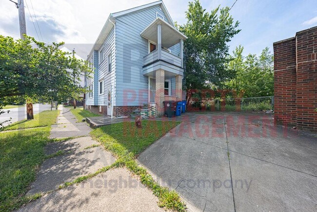 Building Photo - 3872 E 112th St