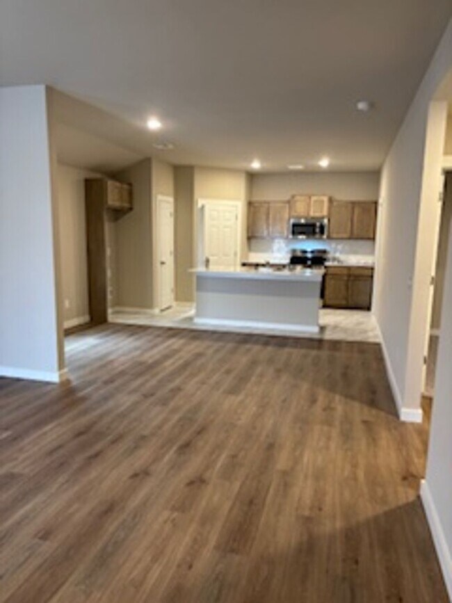 Foto del edificio - 1st Month Free!