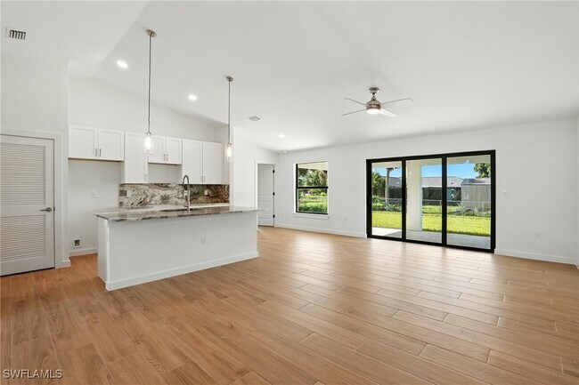 Foto del edificio - 2607 38th St SW