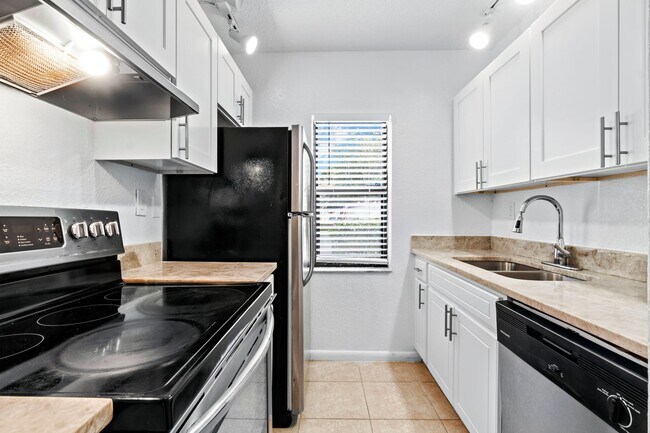 Foto del edificio - 11620 NW 26th Ct