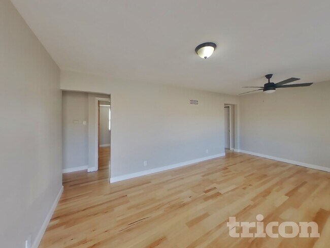 Foto del edificio - 10934 Vargas Dr