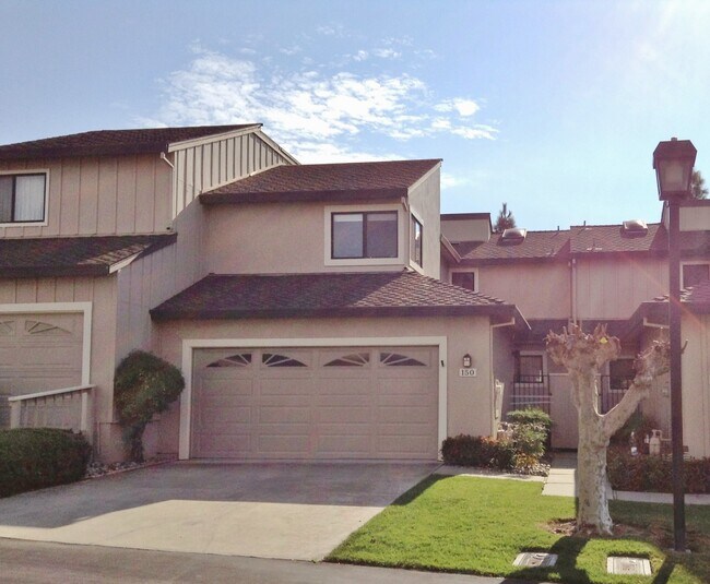 150 Joes Ln Unit 150, Hollister, CA 95023 Condo for Rent in Hollister