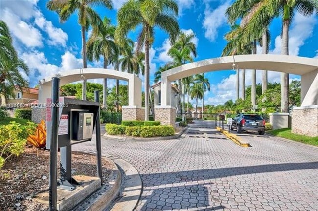 Building Photo - 13929 SW 102nd Terrace