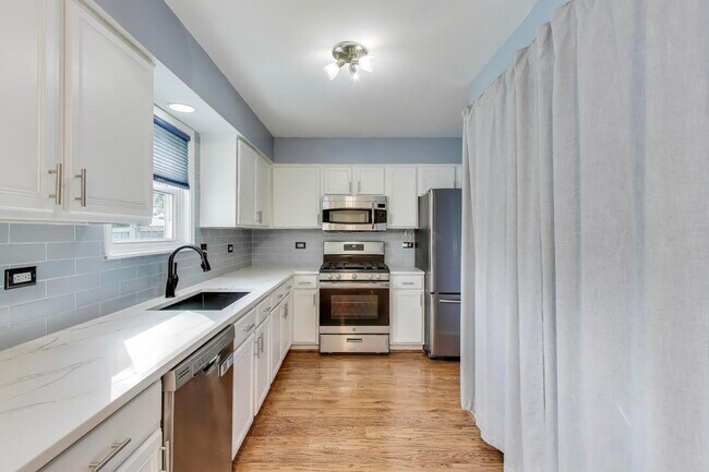 Foto del edificio - 2706 Steamboat Cir