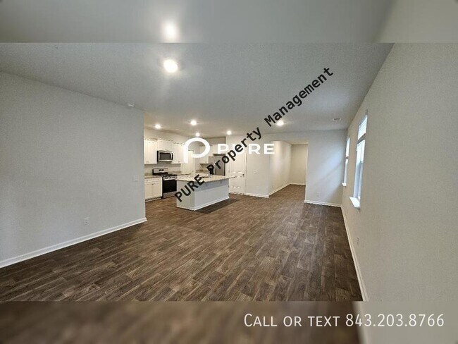Foto del edificio - 108 Sweet Cherry Ln