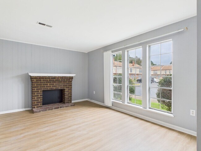 Foto del edificio - 783 Pleasant St