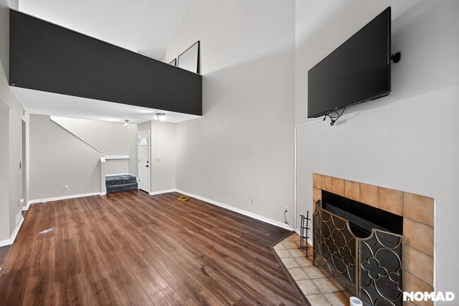 Building Photo - 11123 E Alameda Ave