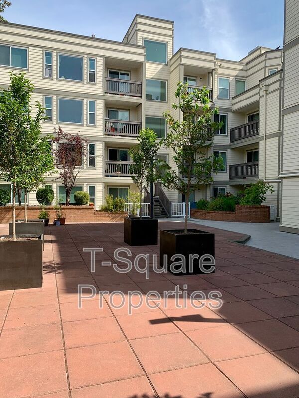 Foto del edificio - 2152 N 112th St