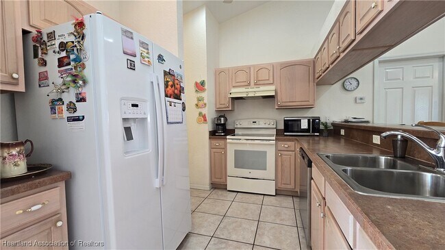 Foto del edificio - 5721 Angelo Cir