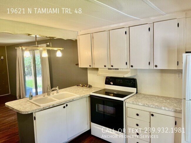 Building Photo - 19621 N Tamiami Trl
