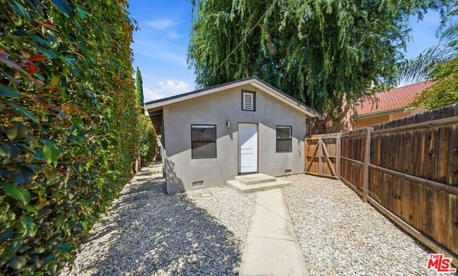 Building Photo - 1741 N Ave 46