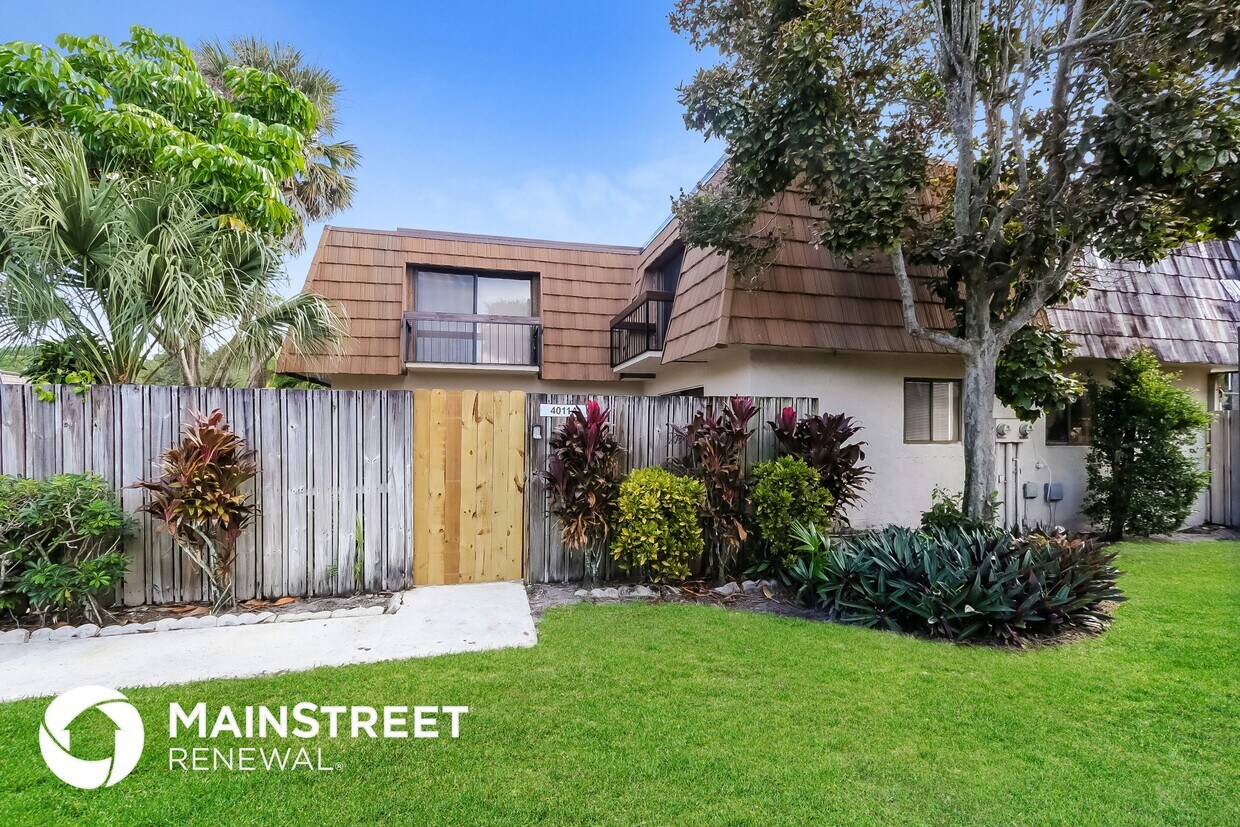 Foto principal - 4011 Palm Bay Cir