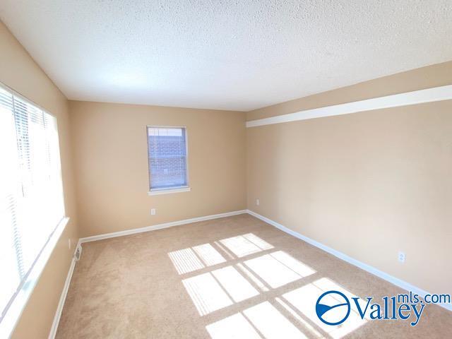 Foto del edificio - 6008 Ellington Rd NW