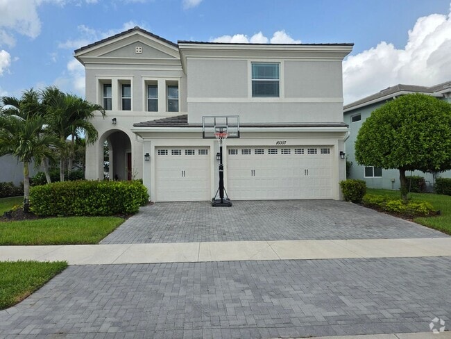 Building Photo - 16007 Whippoorwill Cir