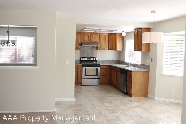 Building Photo - 4 br, 2.5 bath House - 4341 Rosina Ct.