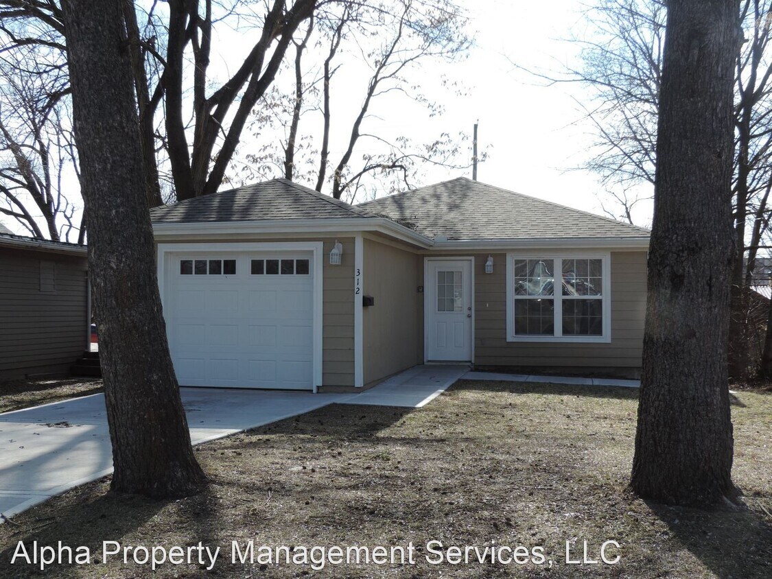 Primary Photo - 3 br, 2 bath House - 312 Grover