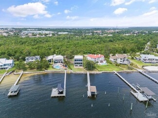 Building Photo - 1319 Soundview Trail