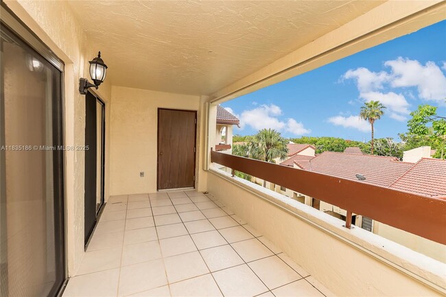 Building Photo - 9040 SW 125th Ave